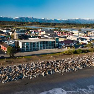 Beachfront Hotel Hokitika